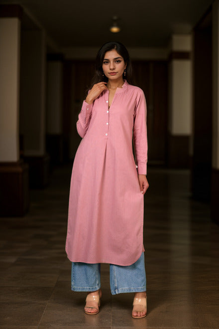 Indo Western Dresses for Women: The Ultimate Style Guide for 2025.