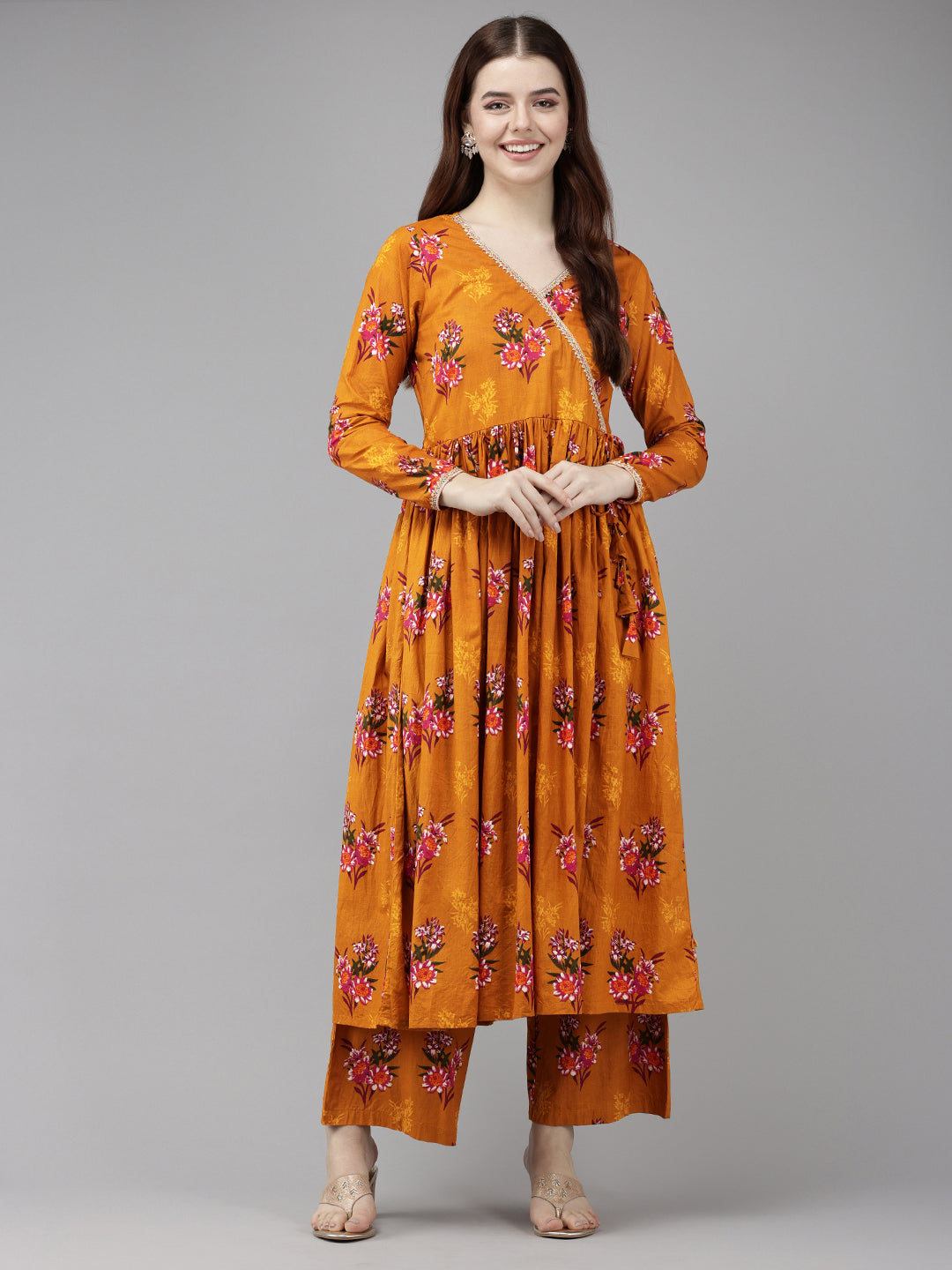 Vedic Women Printed Straight Kurta Pant