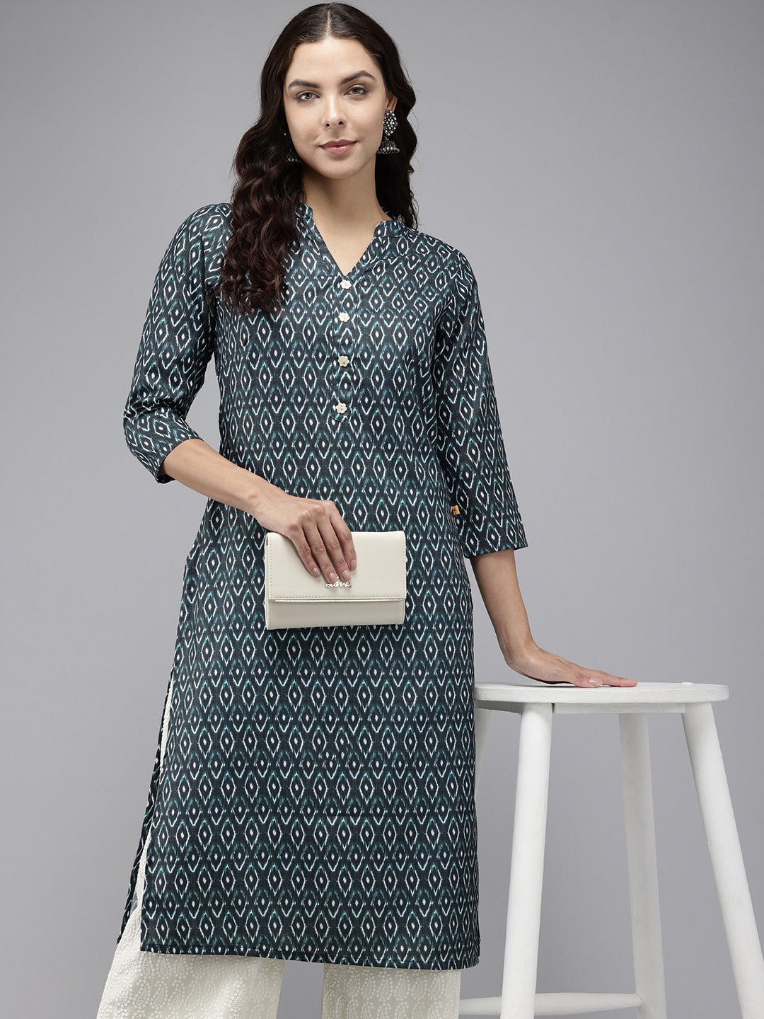 Vedic Women Printed Straight Kurta