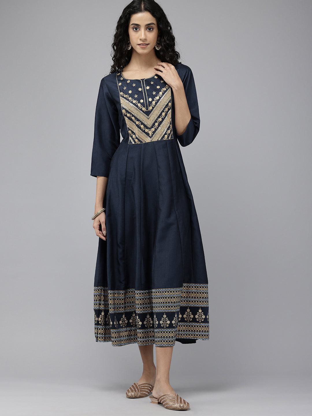 Vedic Women Embellished Anarkali Kurta