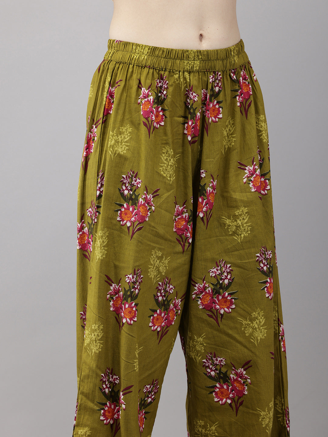 Vedic Women Printed Straight Kurta Pant