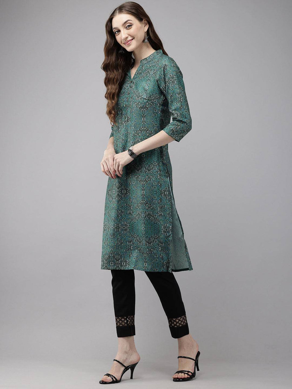 Vedic Women Printed Straight Kurta - Vedic Apparel Private Limited