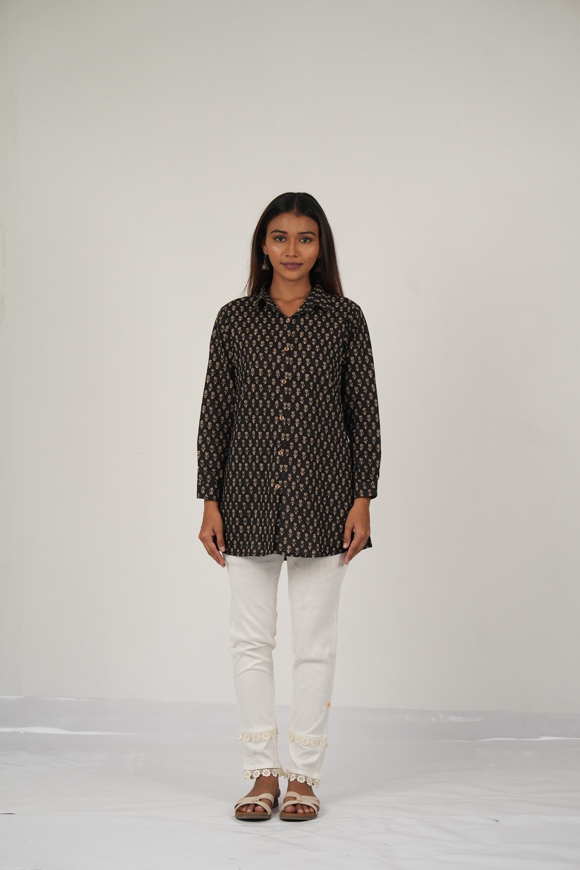 Vedic ethnic aesthetic short kurta(Black).