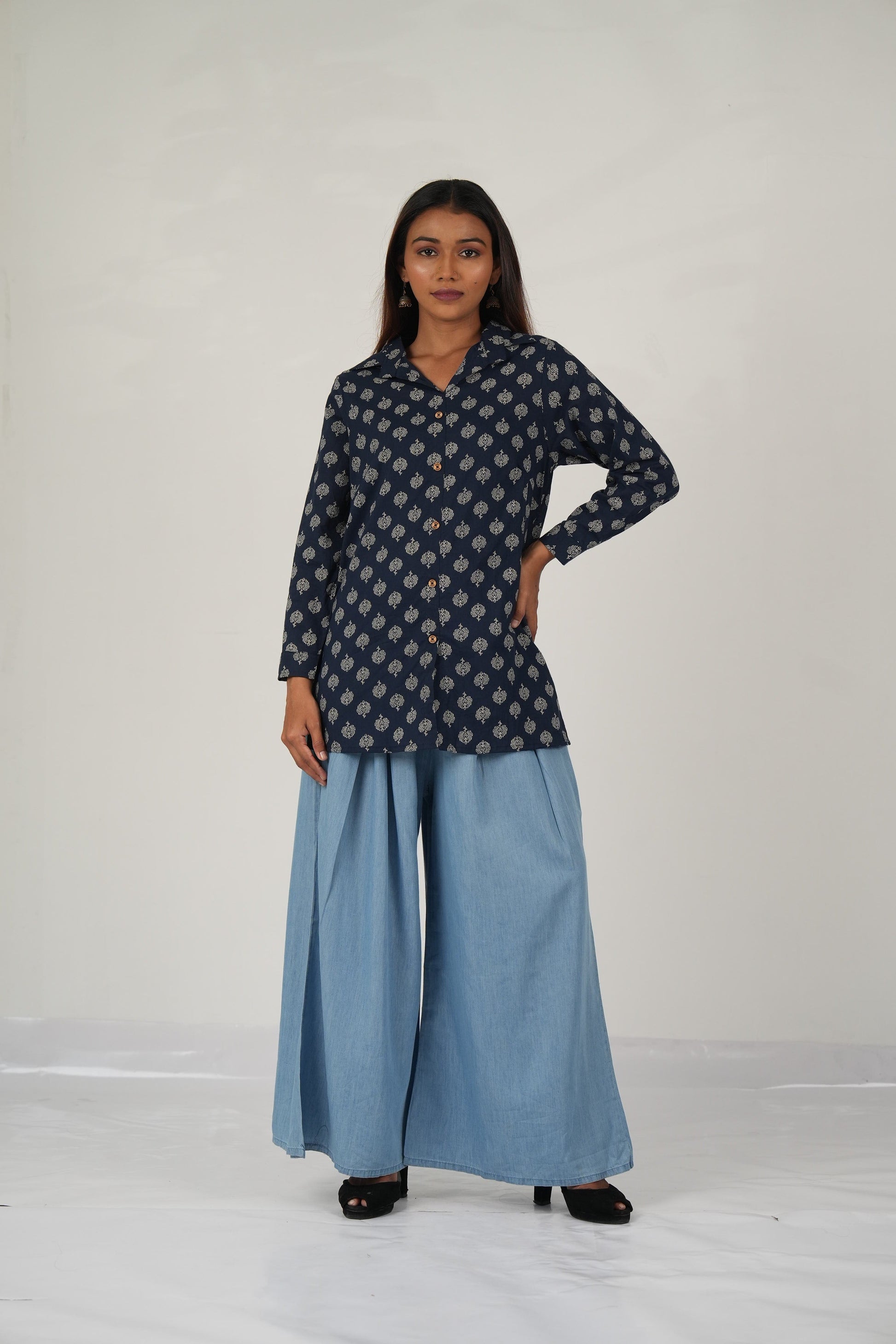 Vedic ethnic aesthetic short kurta (Navy).