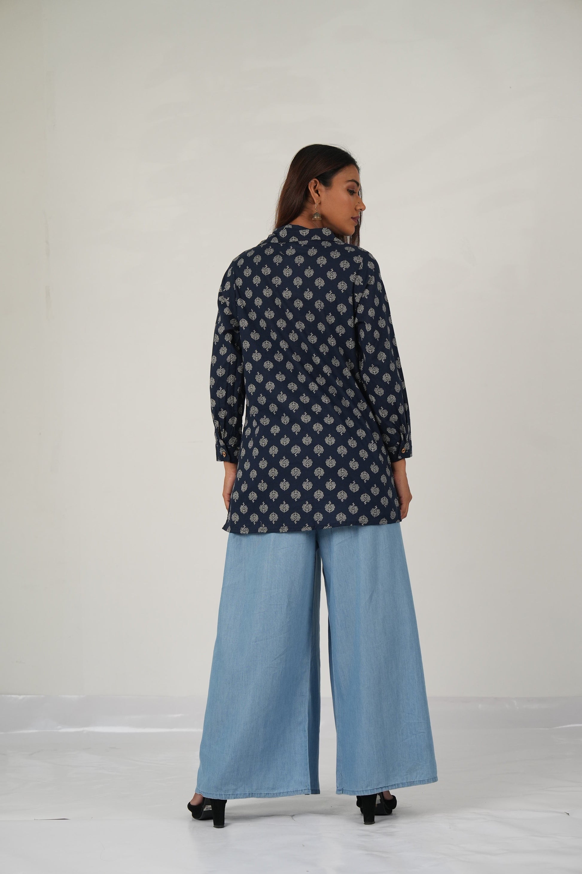 Vedic ethnic aesthetic short kurta (Navy).