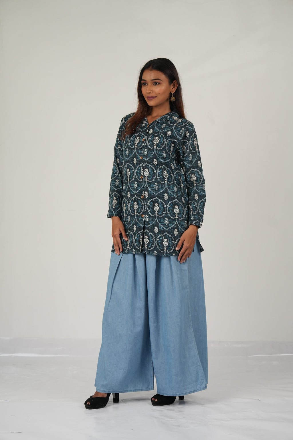 Vedic aesthetic short top - Vedic Apparel Private Limited