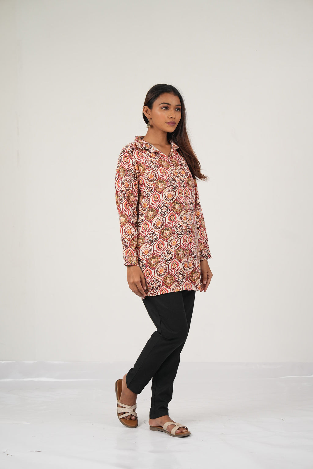Vedic aesthetic short top.