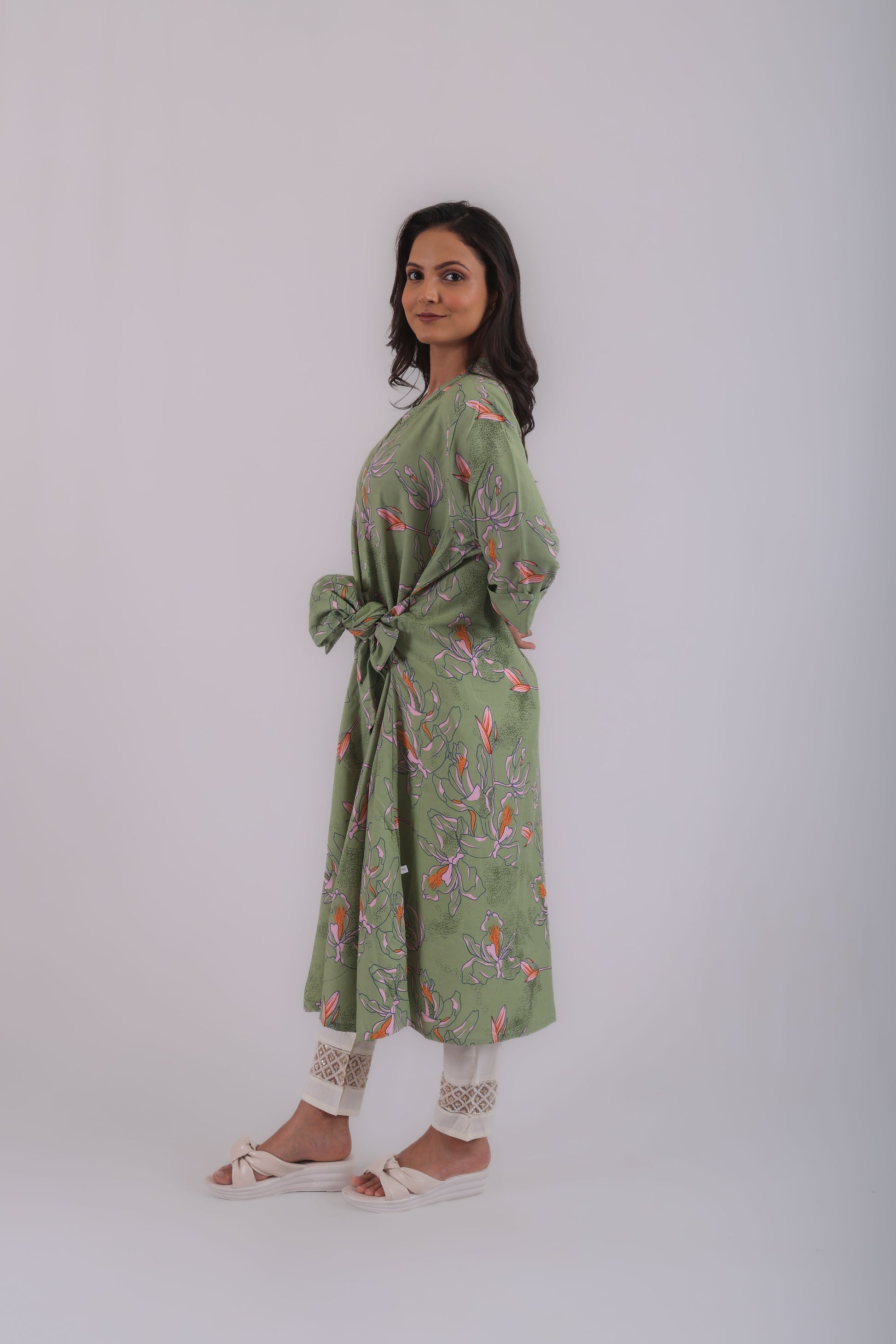 Vedic premium knot gown(Green).