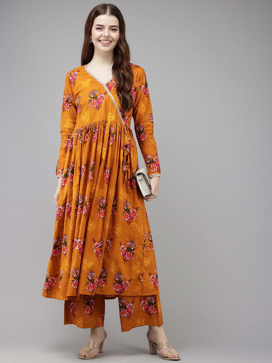 Vedic Women Printed Straight Kurta Pant