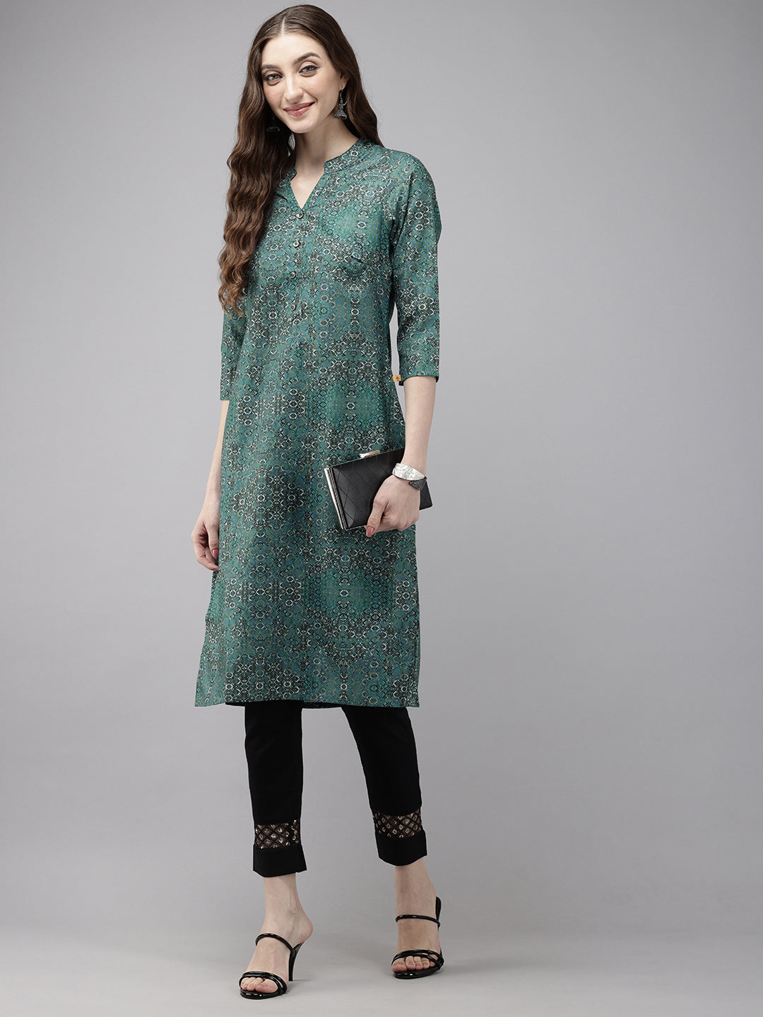 Vedic Women Printed Straight Kurta