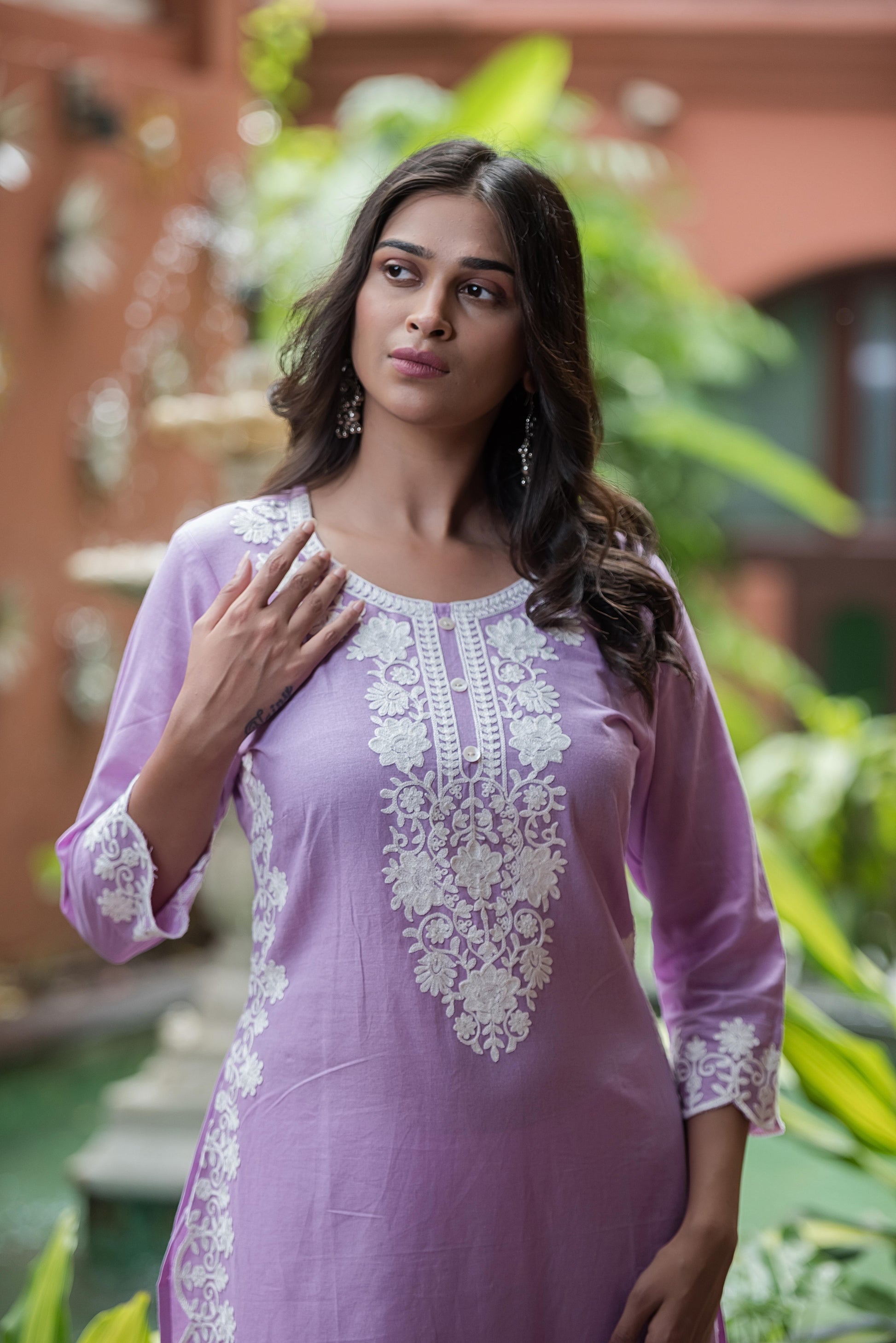Elegant  Embroidered Straight Kurta lavender