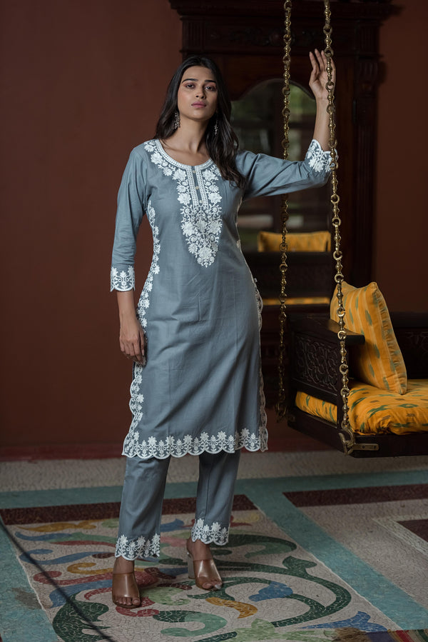 Elegant embroidered straight kurta  set (Grey)