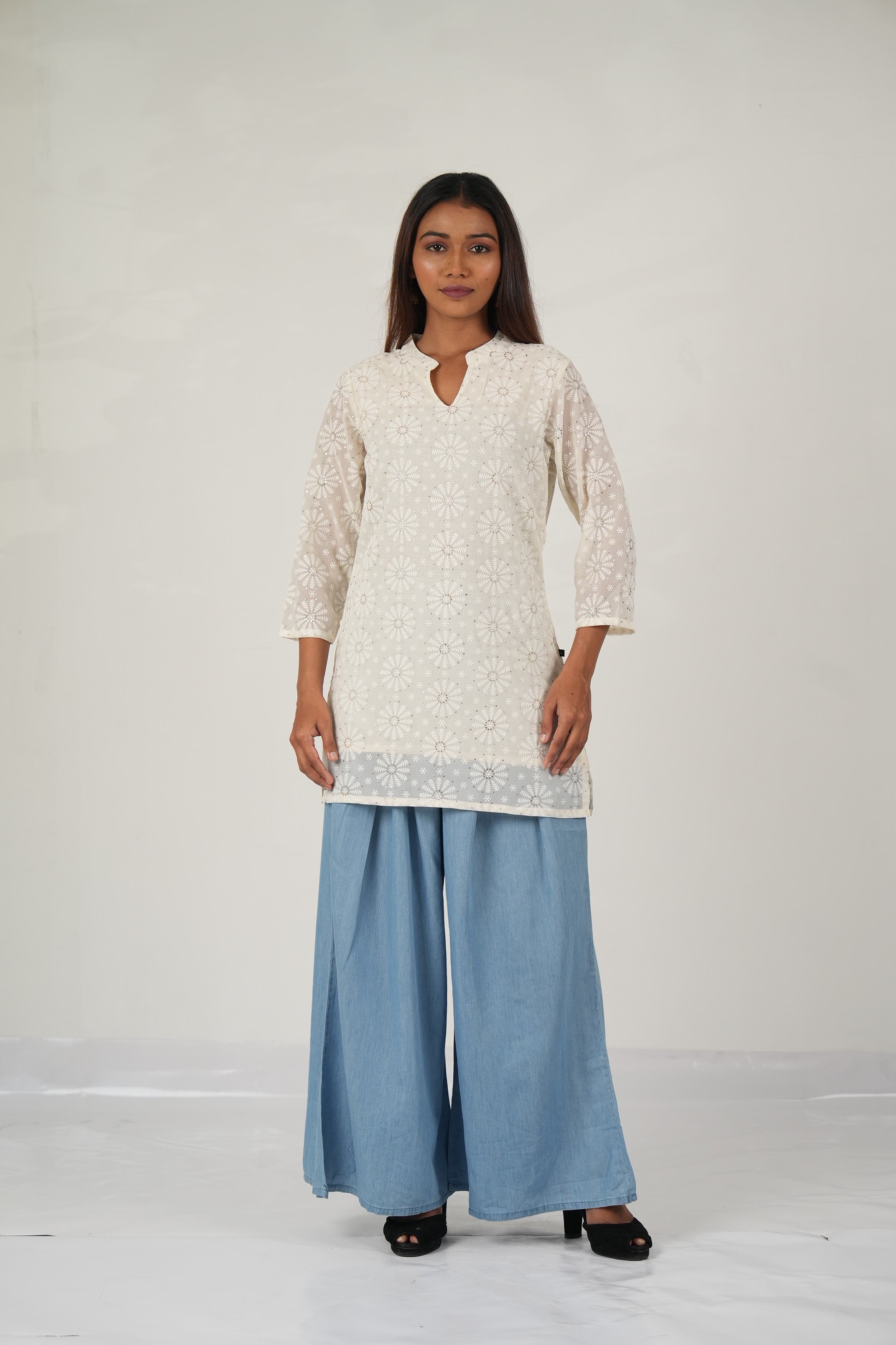 Vedic ethnic short kurta (Off-white)