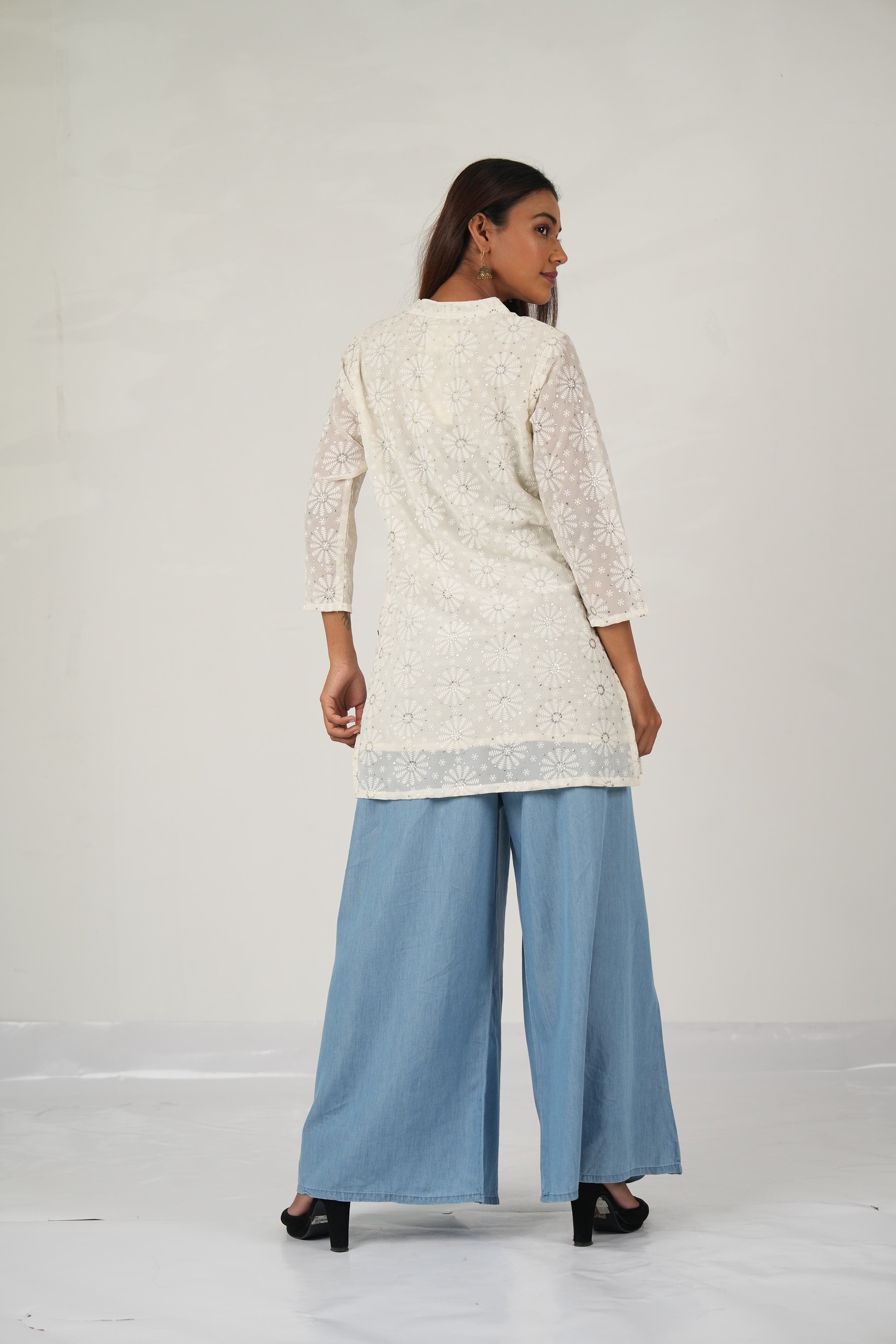 Vedic ethnic short kurta (Off-white)