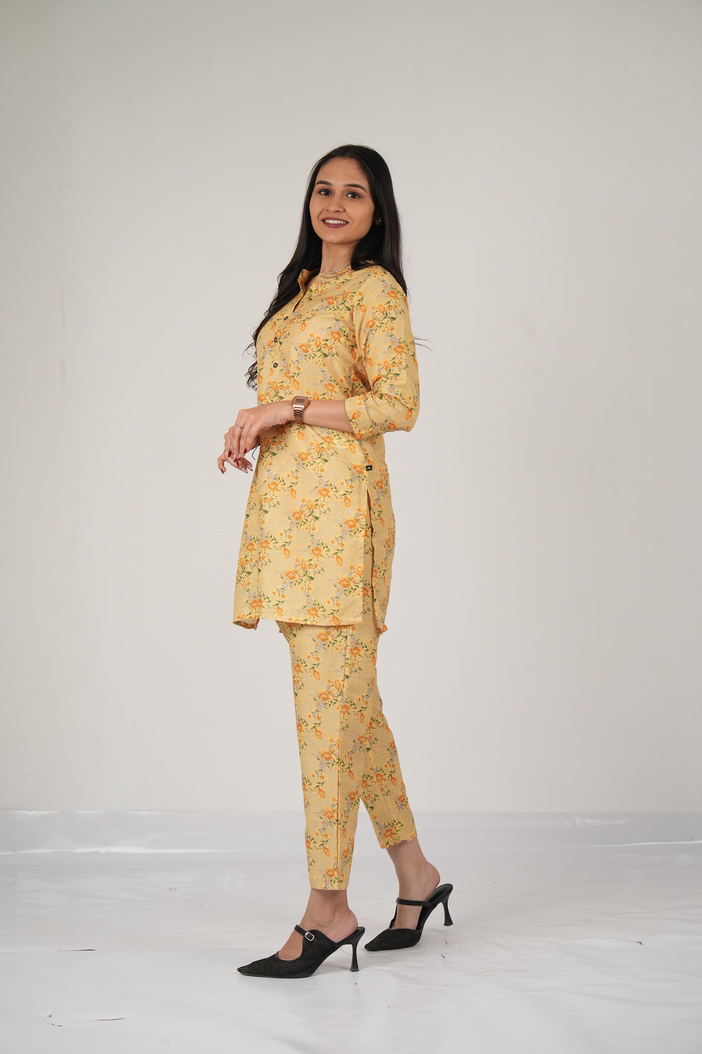 Vedic Apparel Samaira Silk 2-piece set.(Yellow)