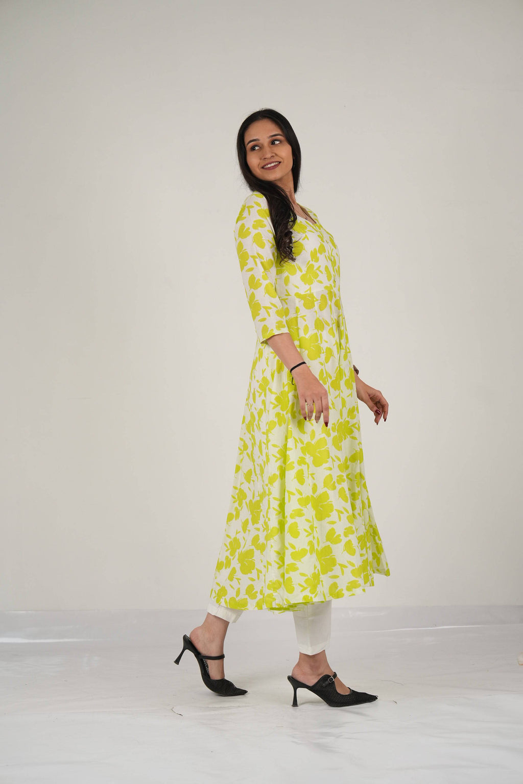 Vedic Apparel Neon kurta set - Vedic Apparel Private Limited